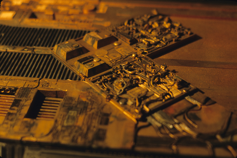 Illustration for article titled 142 Behind-The-Scenes Photos Reveal Blade Runner's Miniature WorldÂ